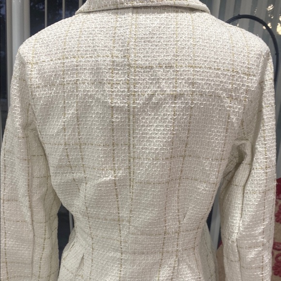 NWT SHEIN White Trench Coat Plush Modern Design - Picture 5 of 8